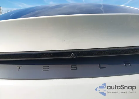 2026 Tesla Model Y Premium Rear-Wheel Drive/Standard Rear-Wheel Drive from USA, damaged, VIN 7SAYGDED6TA426735